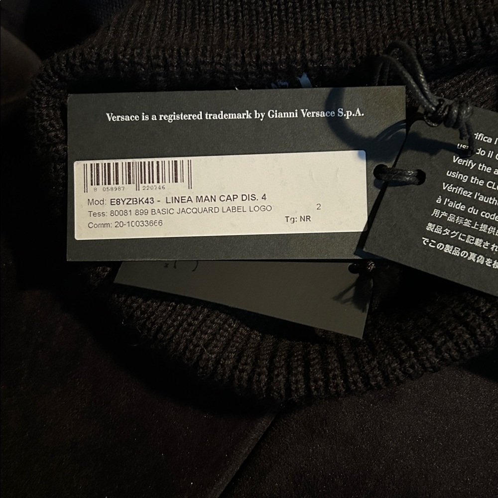 Versace cap - Picture 4 of 4